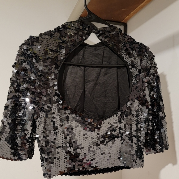 Clothes - Picture 2 of 5